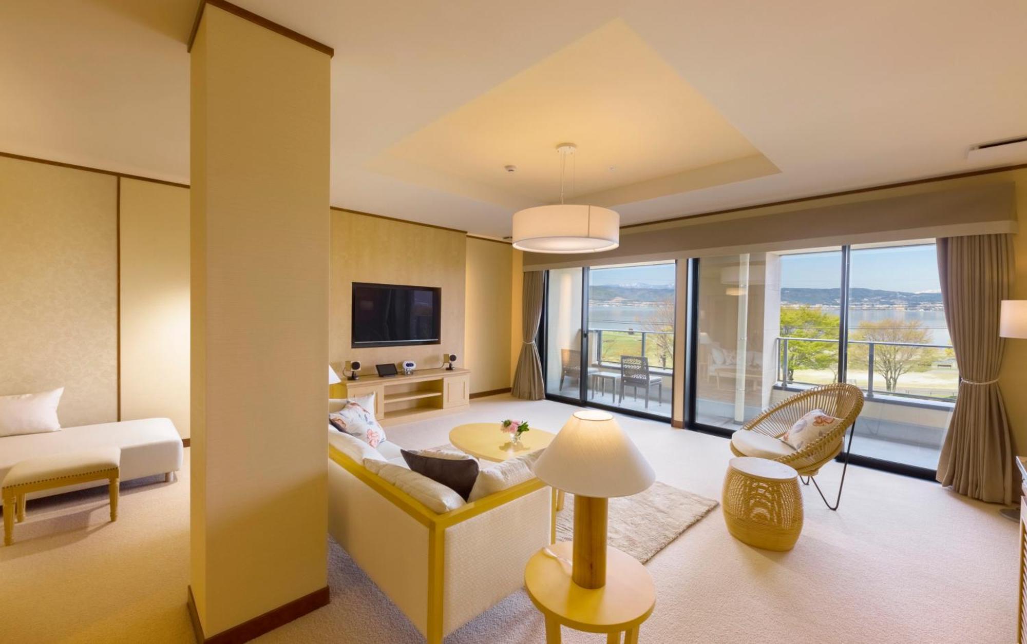 Katakura Silk Hotel Suwa  Bagian luar foto